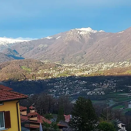 Entire With Stunning View Apartamento Cademario