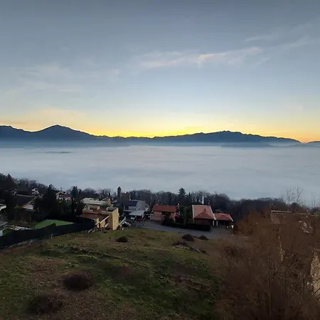 Entire With Stunning View Apartment Cademario
